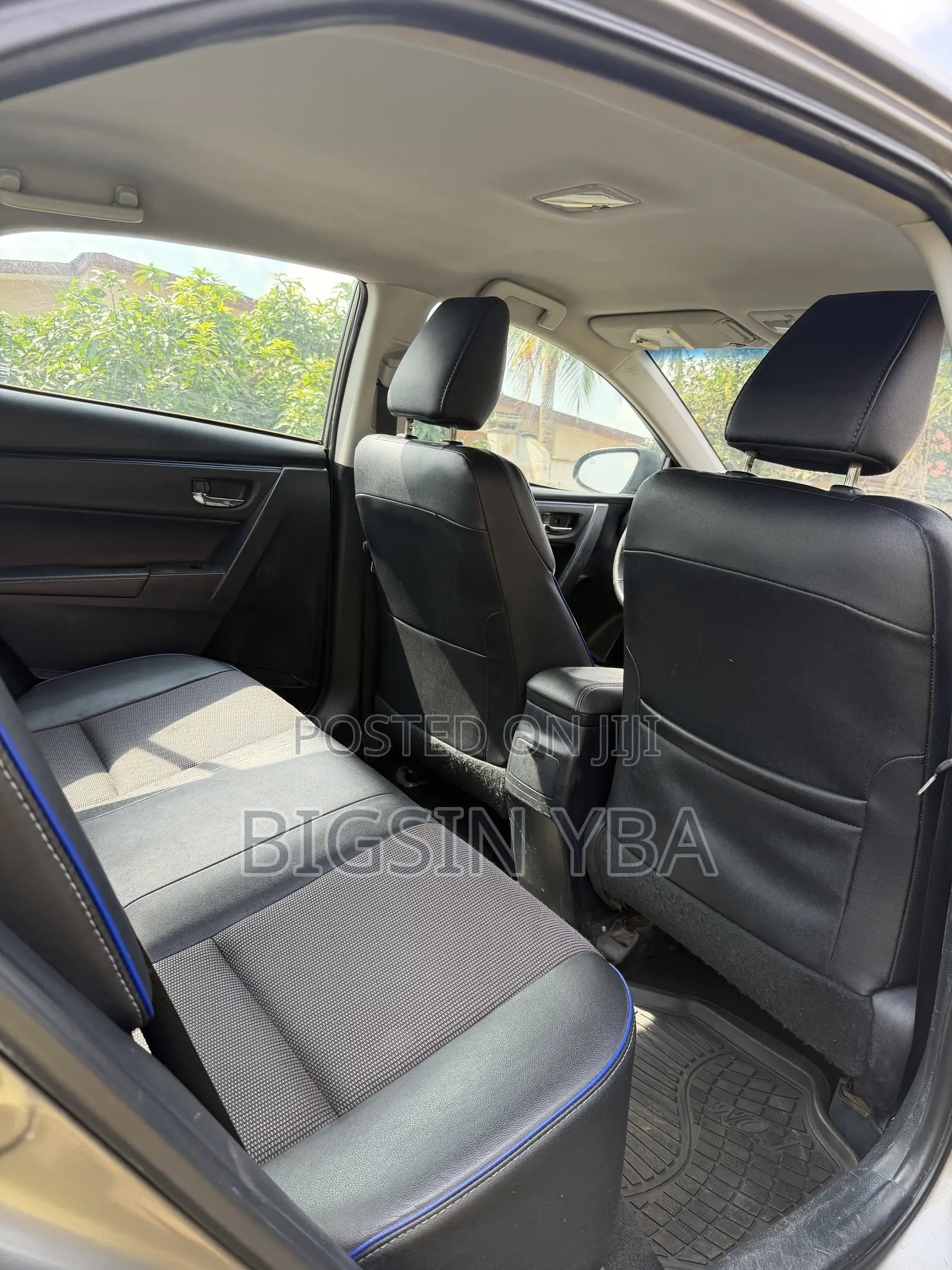 Toyota Corolla SE 4dr Sedan (1.8L 4cyl CVT) 2017 Gray