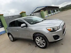 Mitsubishi Outlander 2.0 PHEV AWD 2016 Gray