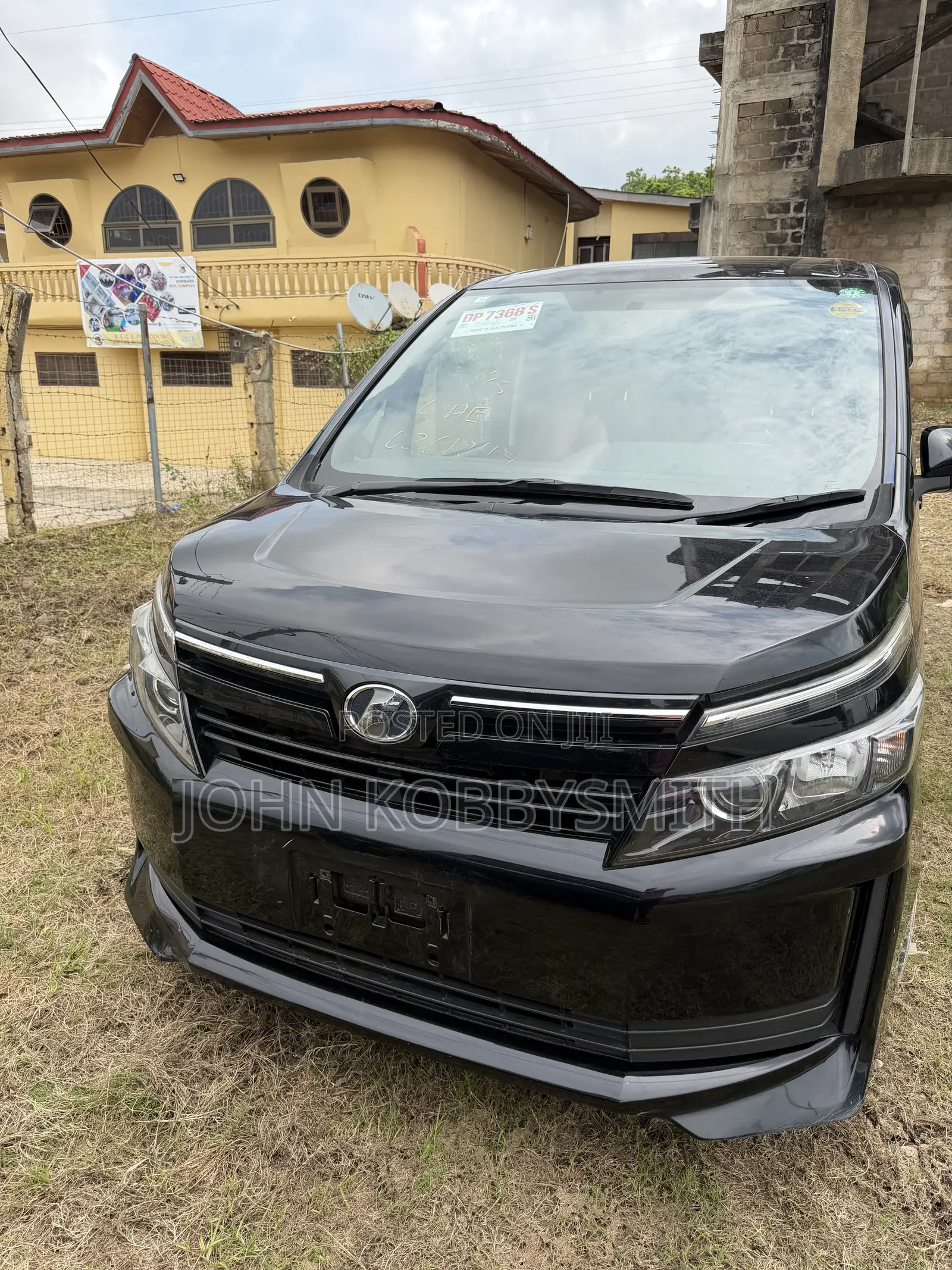 Toyota Voxy 2016 Black