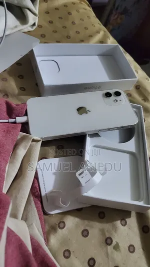 Apple iPhone 11 128 GB Red