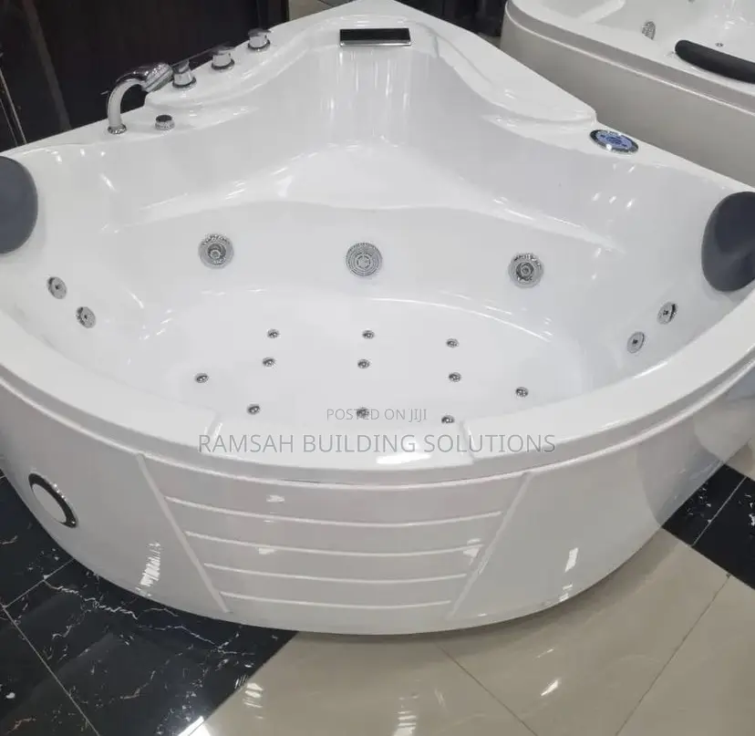Luxury Jacuzzi Bathtub – Your Personal Home Spa Experience