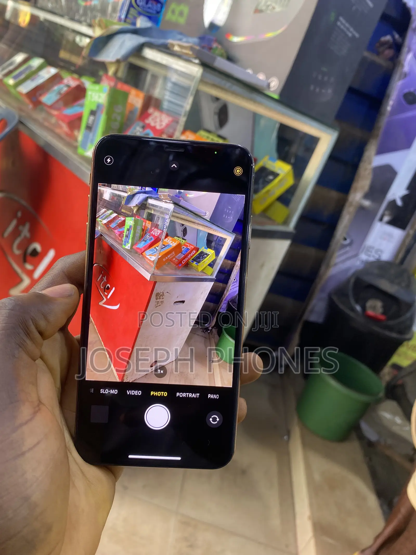Apple iPhone XS Max 64 GB Gold