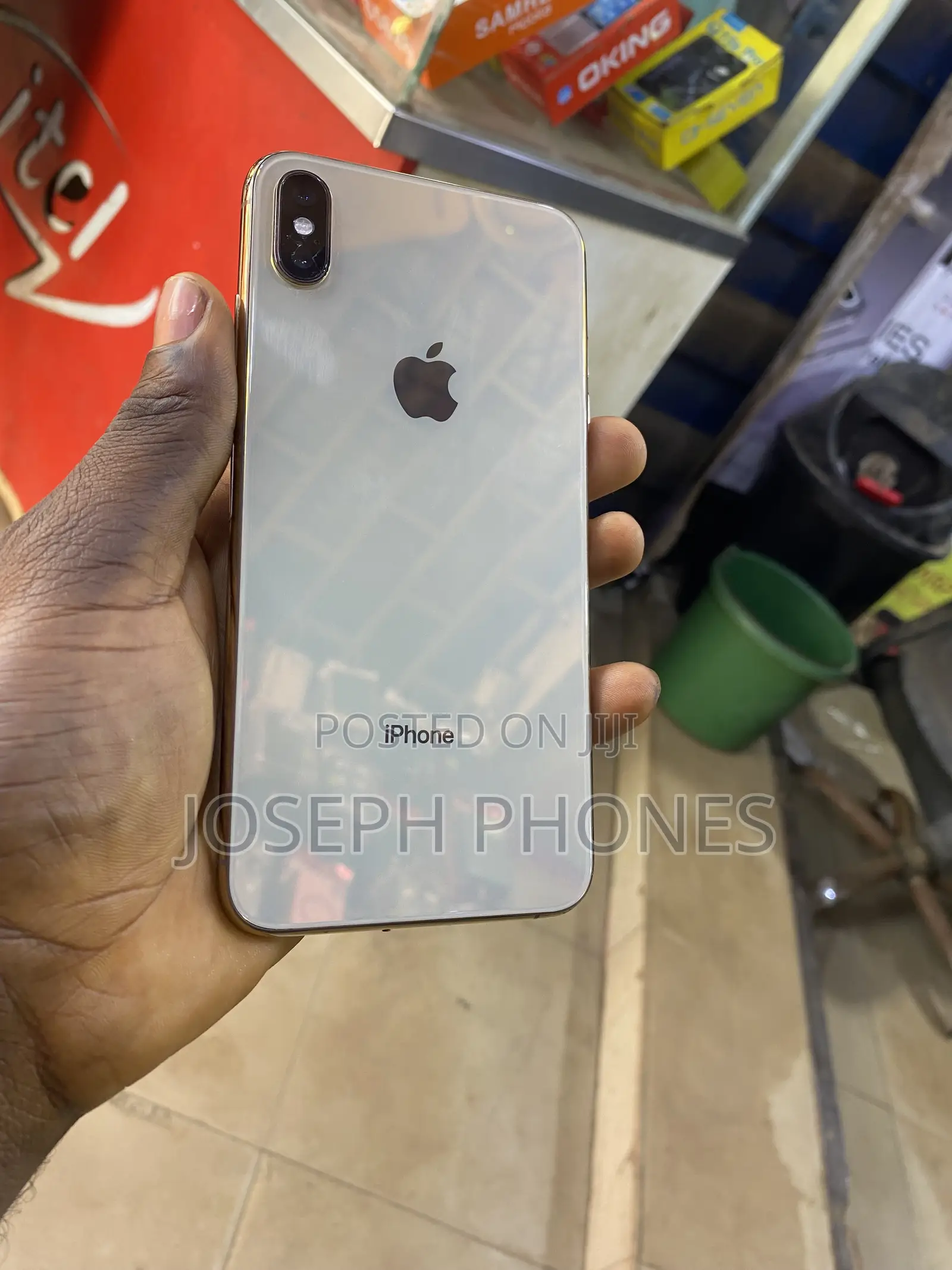 Apple iPhone XS Max 64 GB Gold