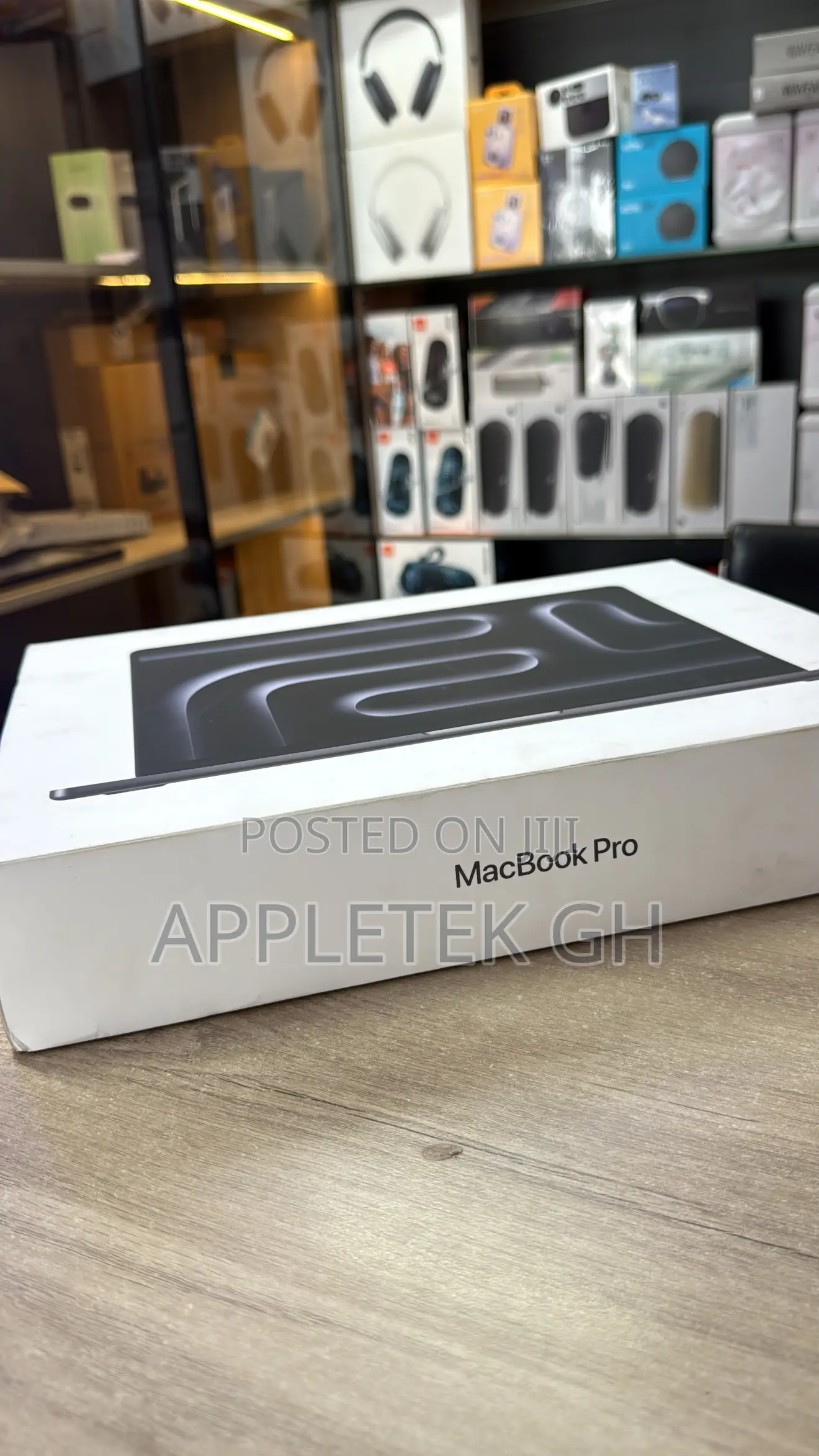 Laptop Apple MacBook Pro 2025 M5 24GB Apple M5 SSD 1T
