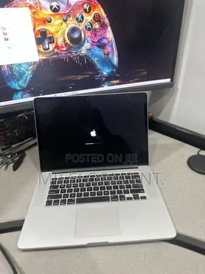 Laptop Apple MacBook Pro 2015 16GB Intel Core i7 SSD 256GB