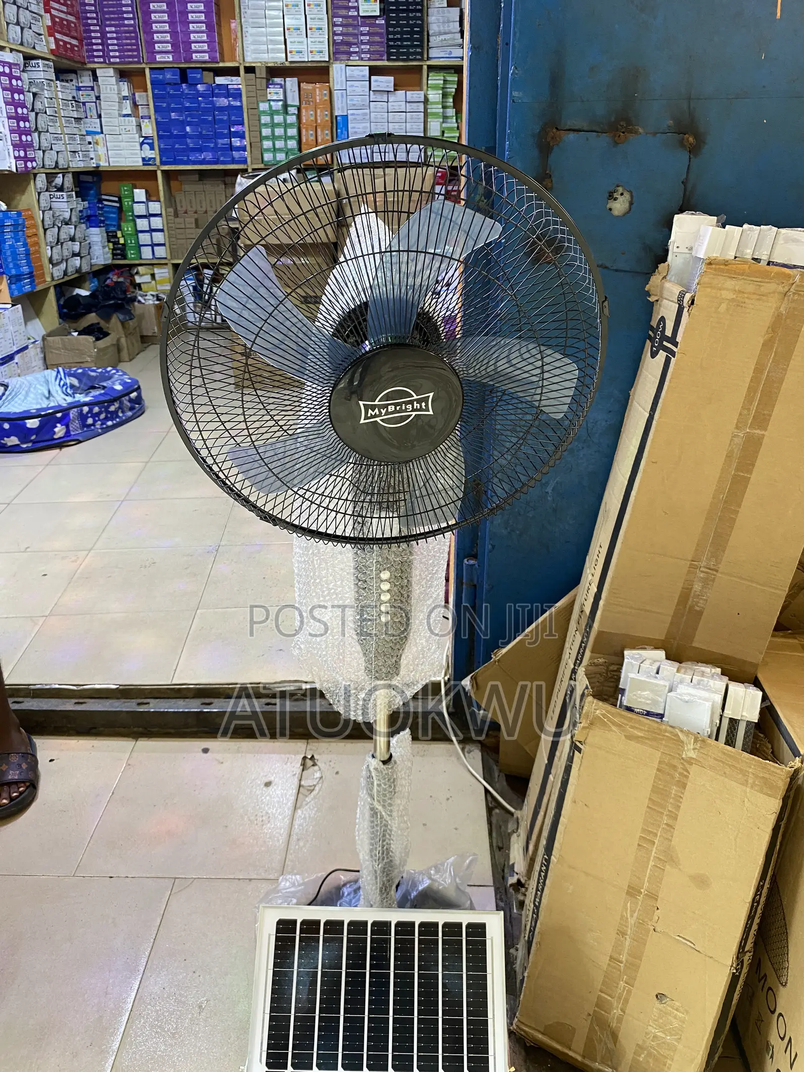 Rechargeable Fan With Solar