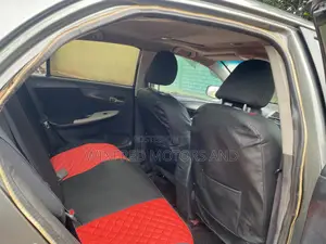 Toyota Corolla S 4dr Sedan (1.8L 4cyl 4A) 2011 Gray