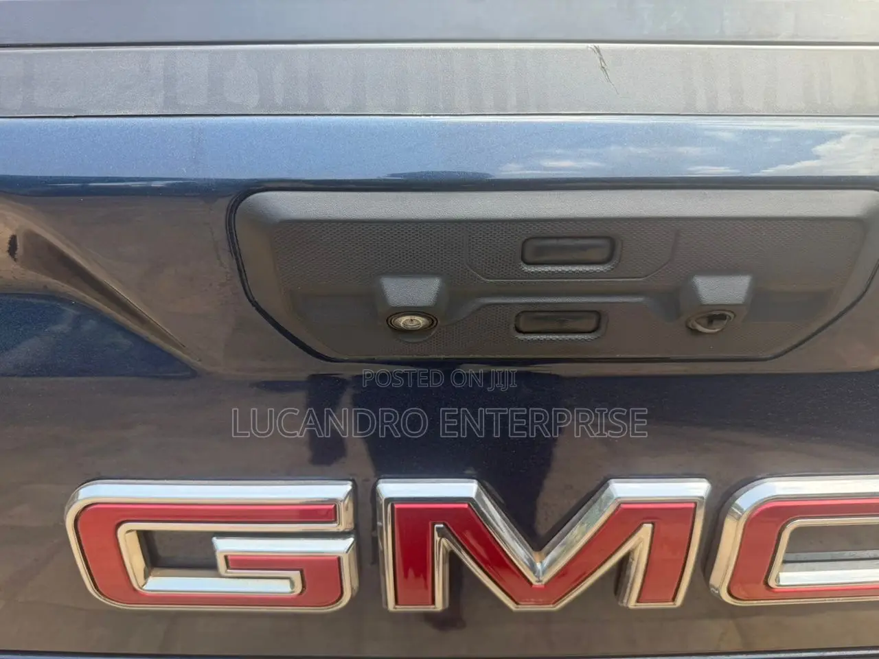 GMC Sierra 2023 Blue