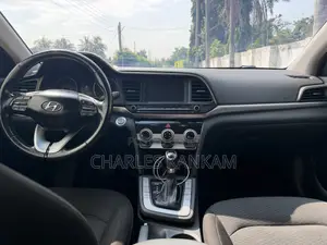 Hyundai Elantra SE 2020 White