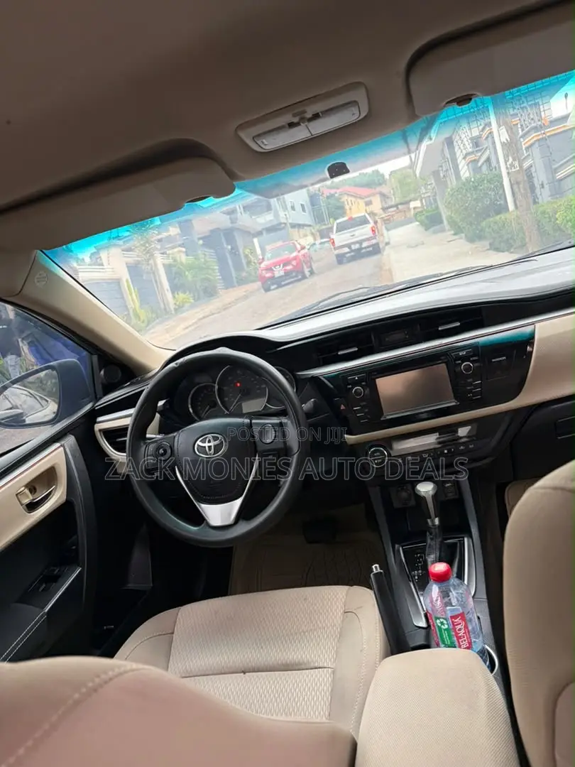 Toyota Corolla 2015 Silver