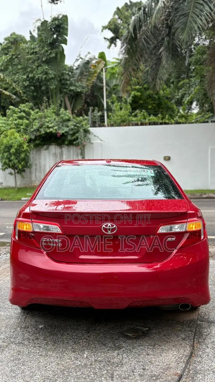 Toyota Camry 2014 Red