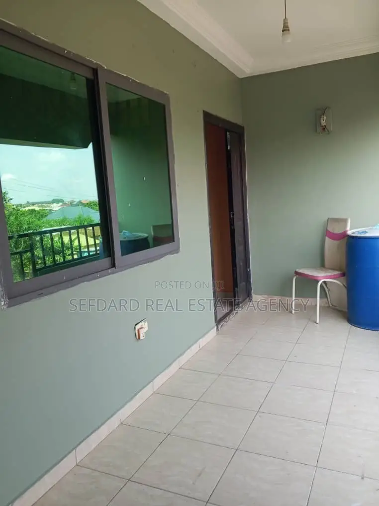 2bdrm Apartment in Sefdard Properties, Pokuase for rent