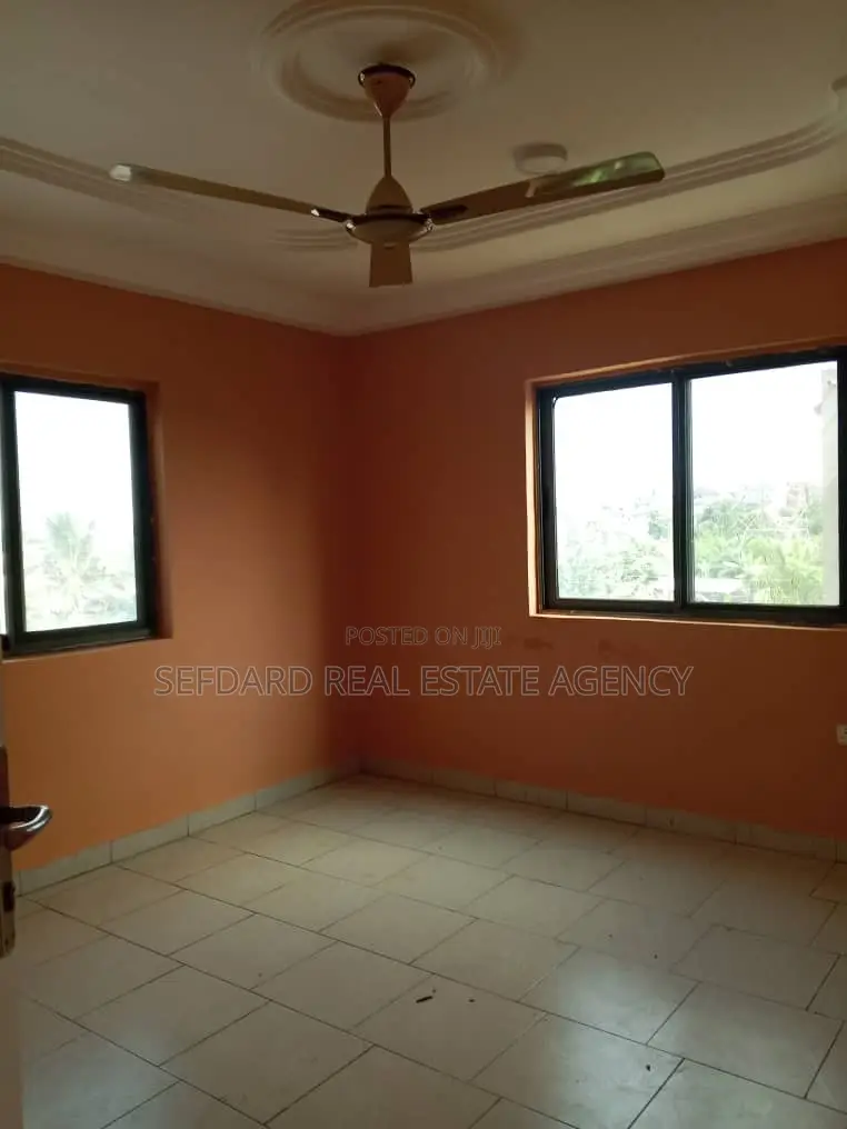 2bdrm Apartment in Sefdard Properties, Pokuase for rent