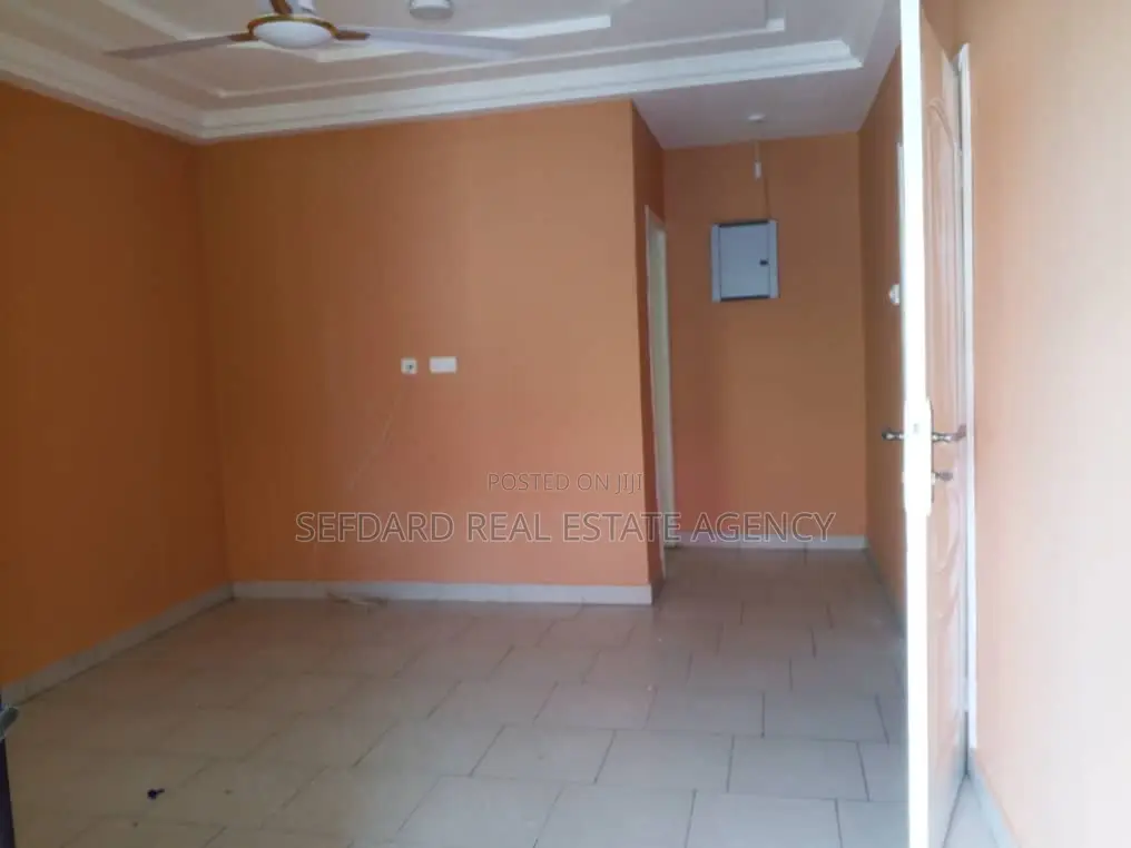 2bdrm Apartment in Sefdard Properties, Pokuase for rent