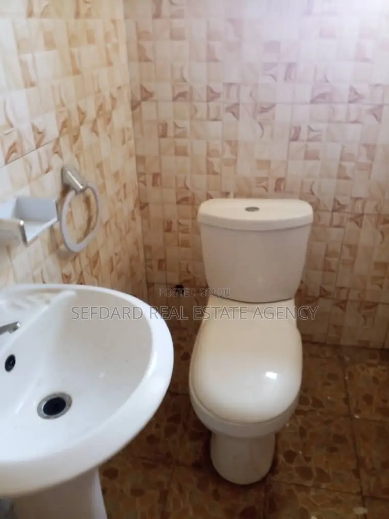 2bdrm Apartment in Sefdard Properties, Pokuase for rent