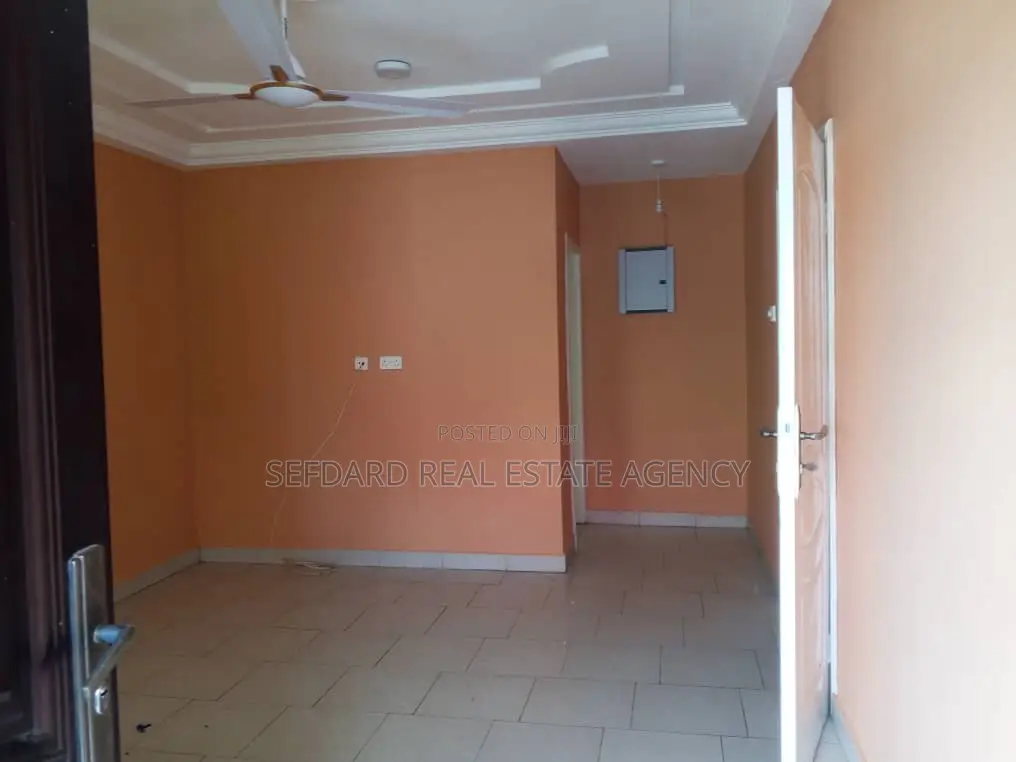 2bdrm Apartment in Sefdard Properties, Pokuase for rent