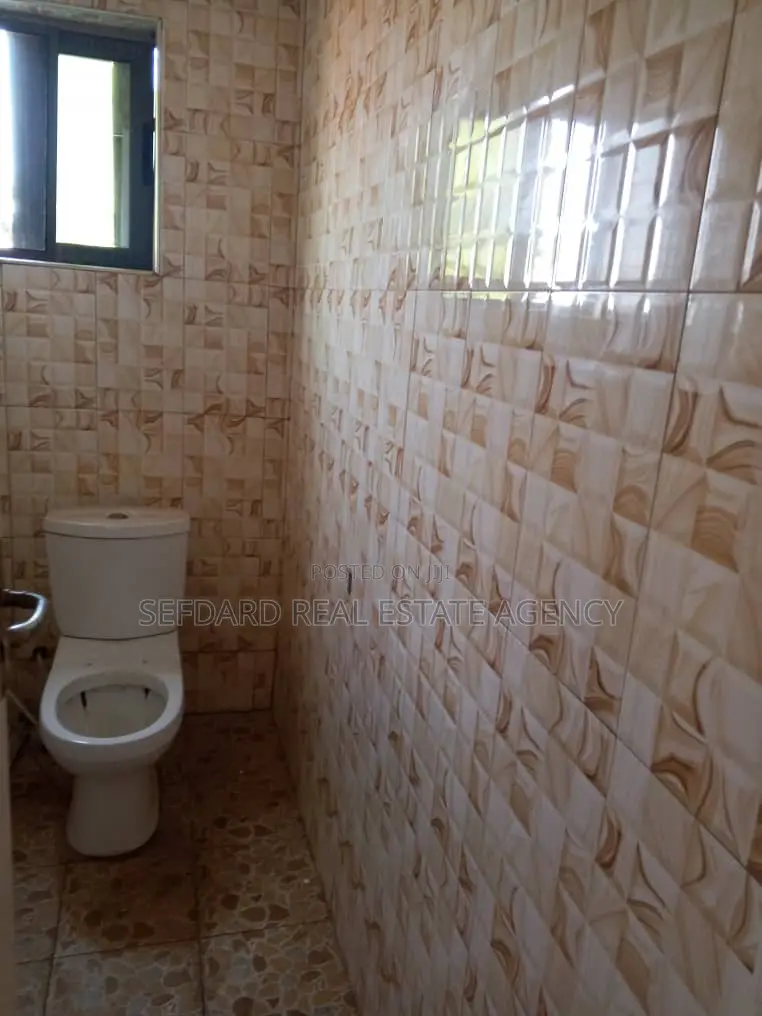 2bdrm Apartment in Sefdard Properties, Pokuase for rent