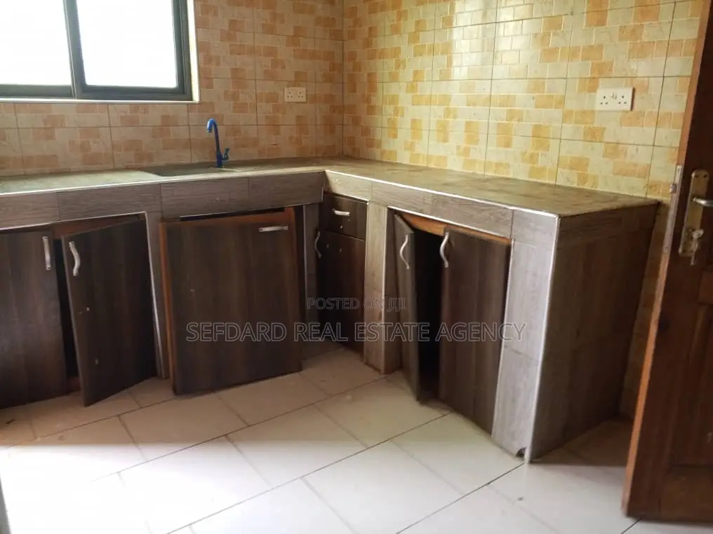 2bdrm Apartment in Sefdard Properties, Pokuase for rent
