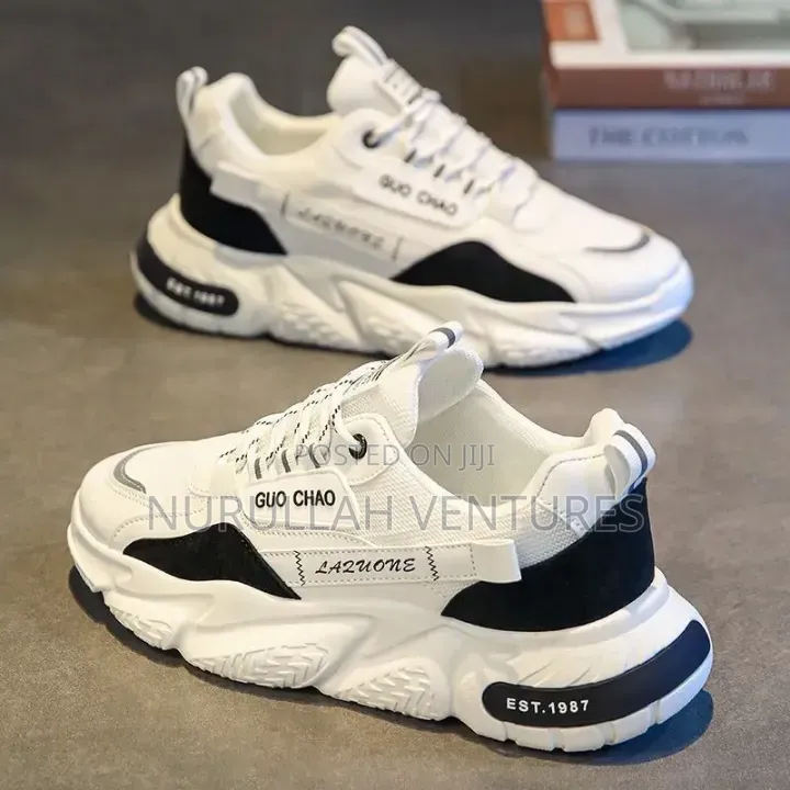 Fashion Running Shoes With Soft Sole