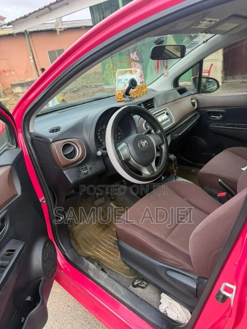 Toyota Vitz 2013