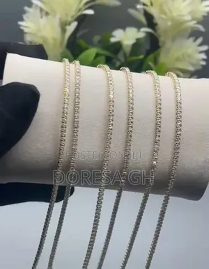 Elegant Unisex Tennis Bracelet – Silver, Gold, Rose Gold Black