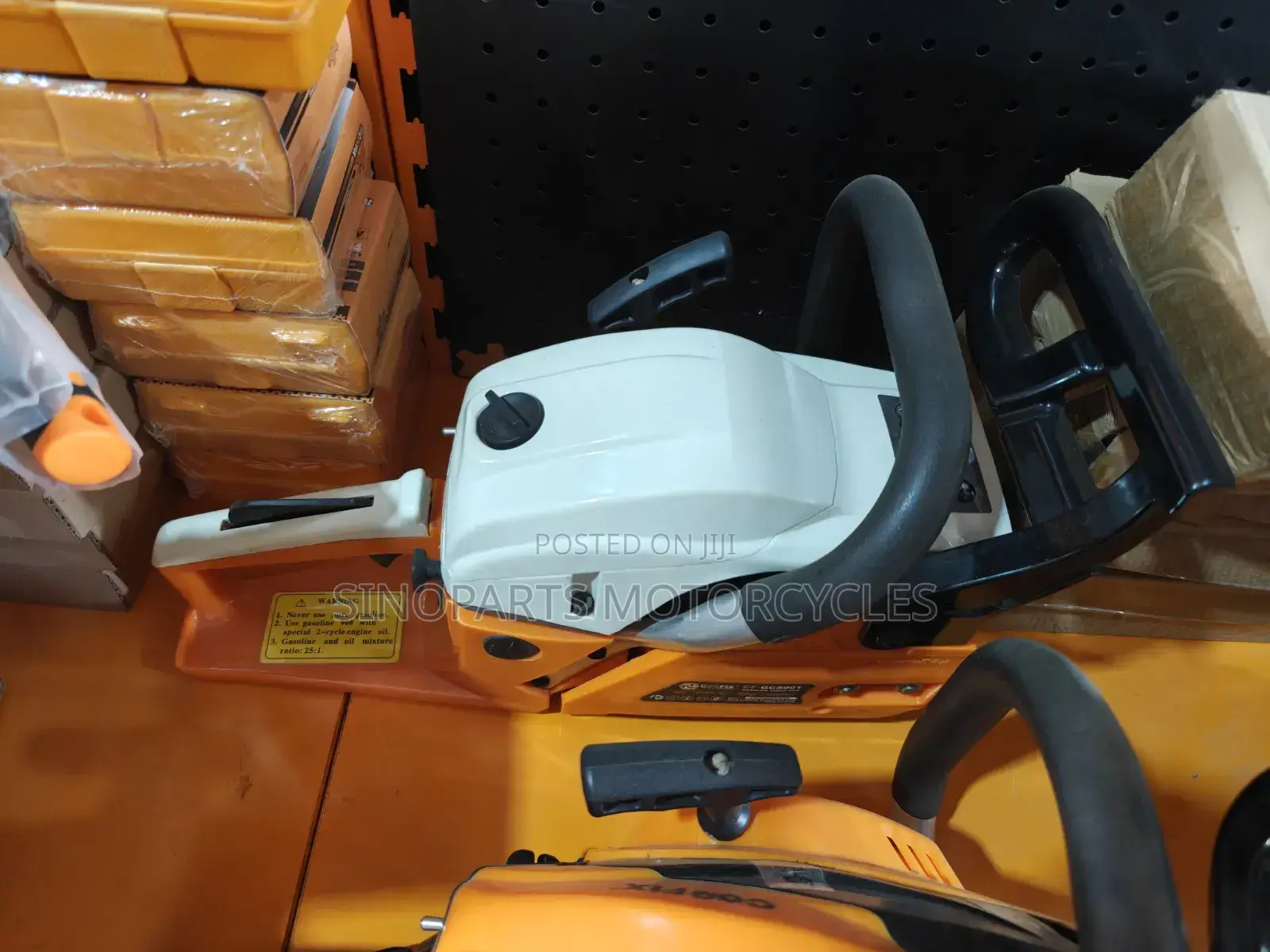 18 Inch 52cc Petrol Chainsaw Heavy Duty Wood Cutter