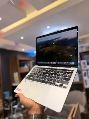 Laptop Apple MacBook Pro 2020 8GB Intel Core i5 SSD 256GB