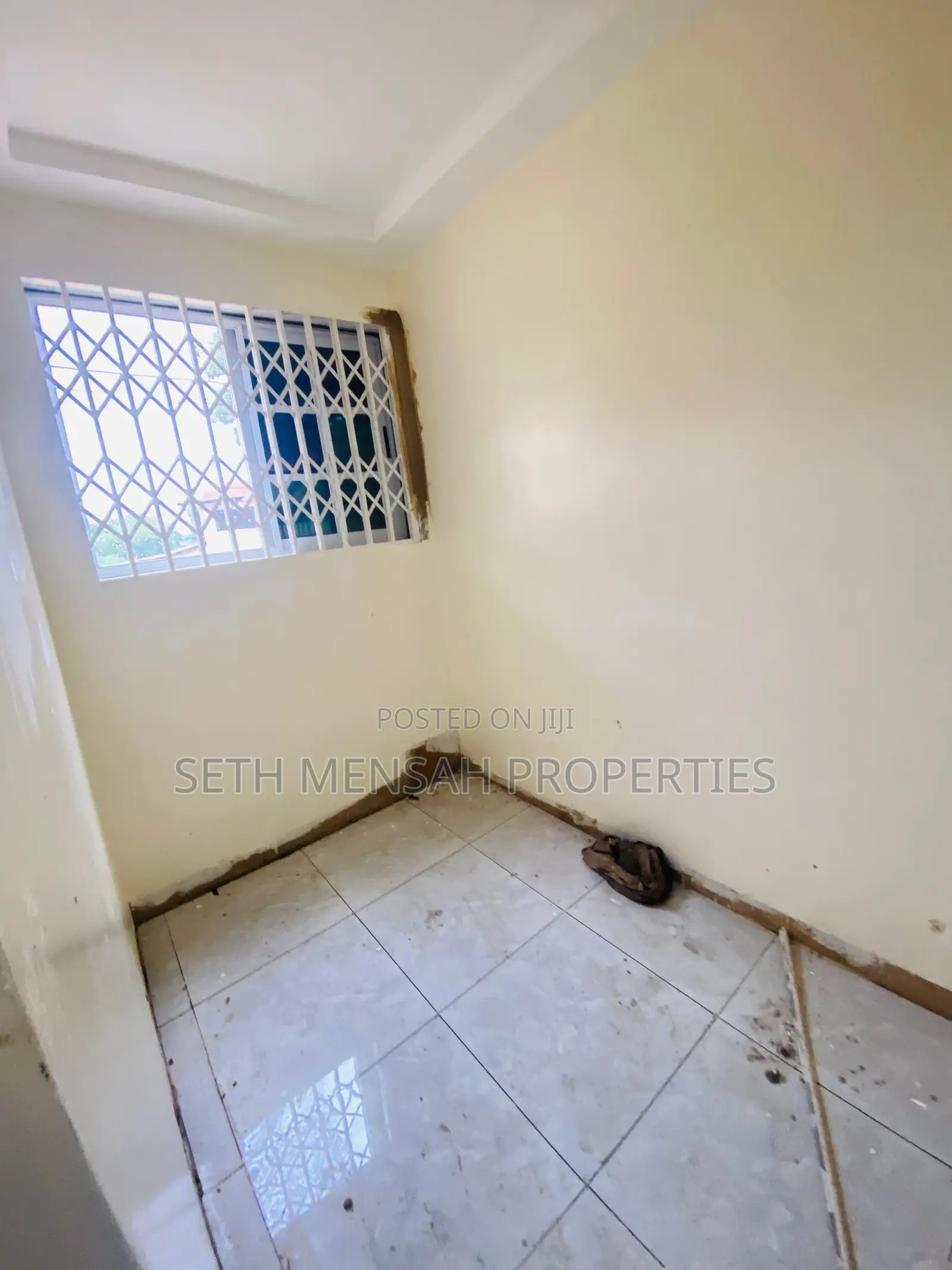 4bdrm House in 4 Bedroom House For, Abeka for rent