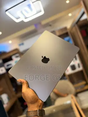 Laptop Apple MacBook Pro 2023 M3 Pro 18GB Apple M3 Pro SSD 512GB