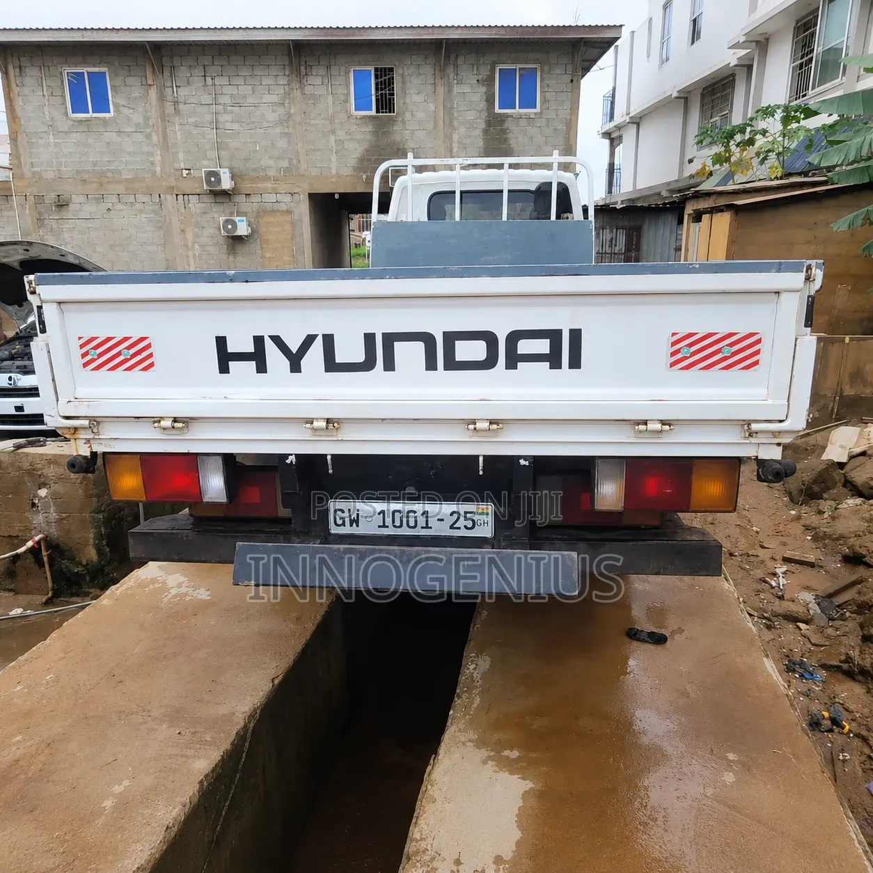 Hyundai Mighty Flatbed Truck – 2007 Model