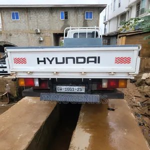 Hyundai Mighty Flatbed Truck – 2007 Model