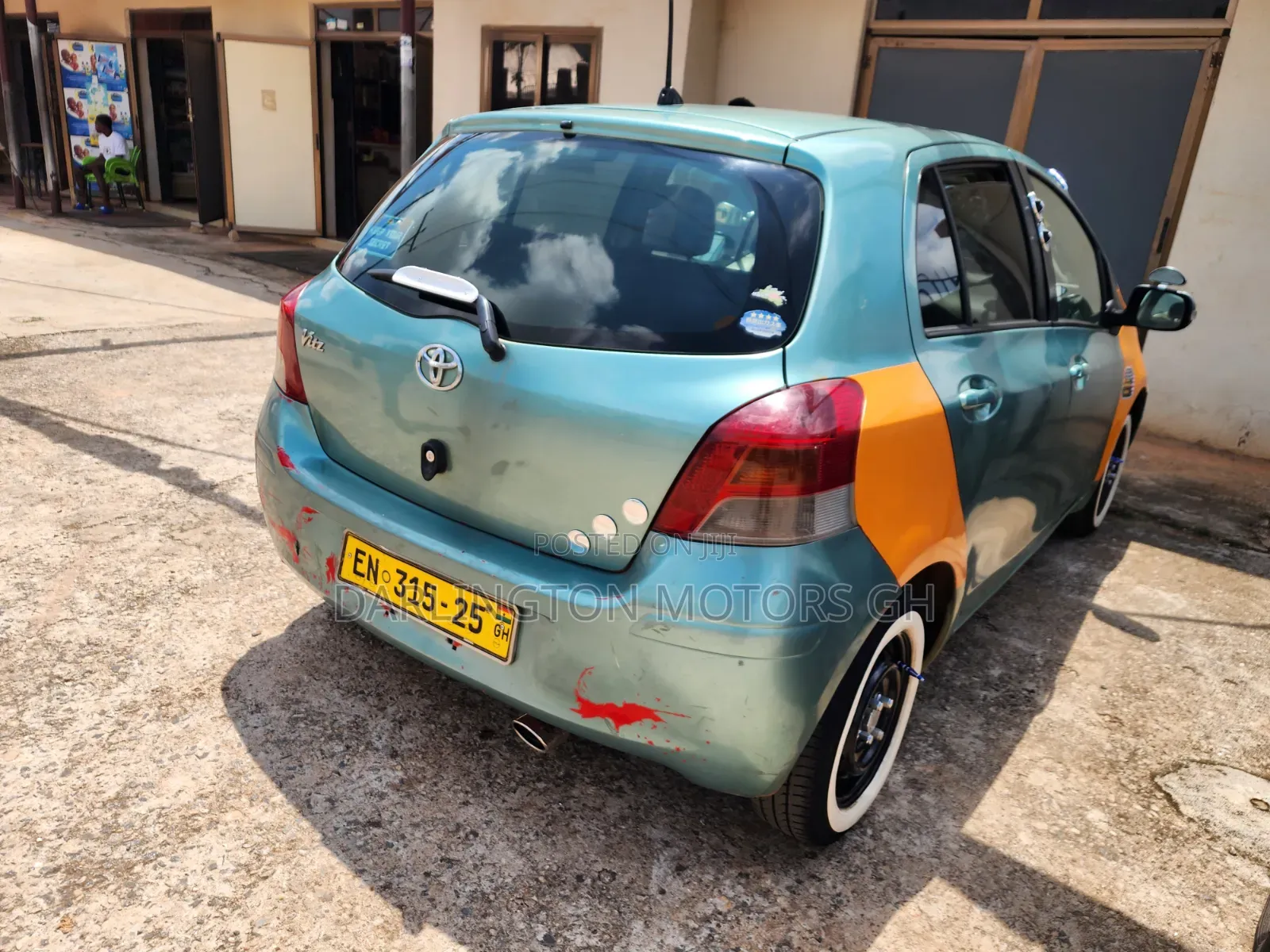 Toyota Vitz 1.3 FWD 5dr 2010 Green