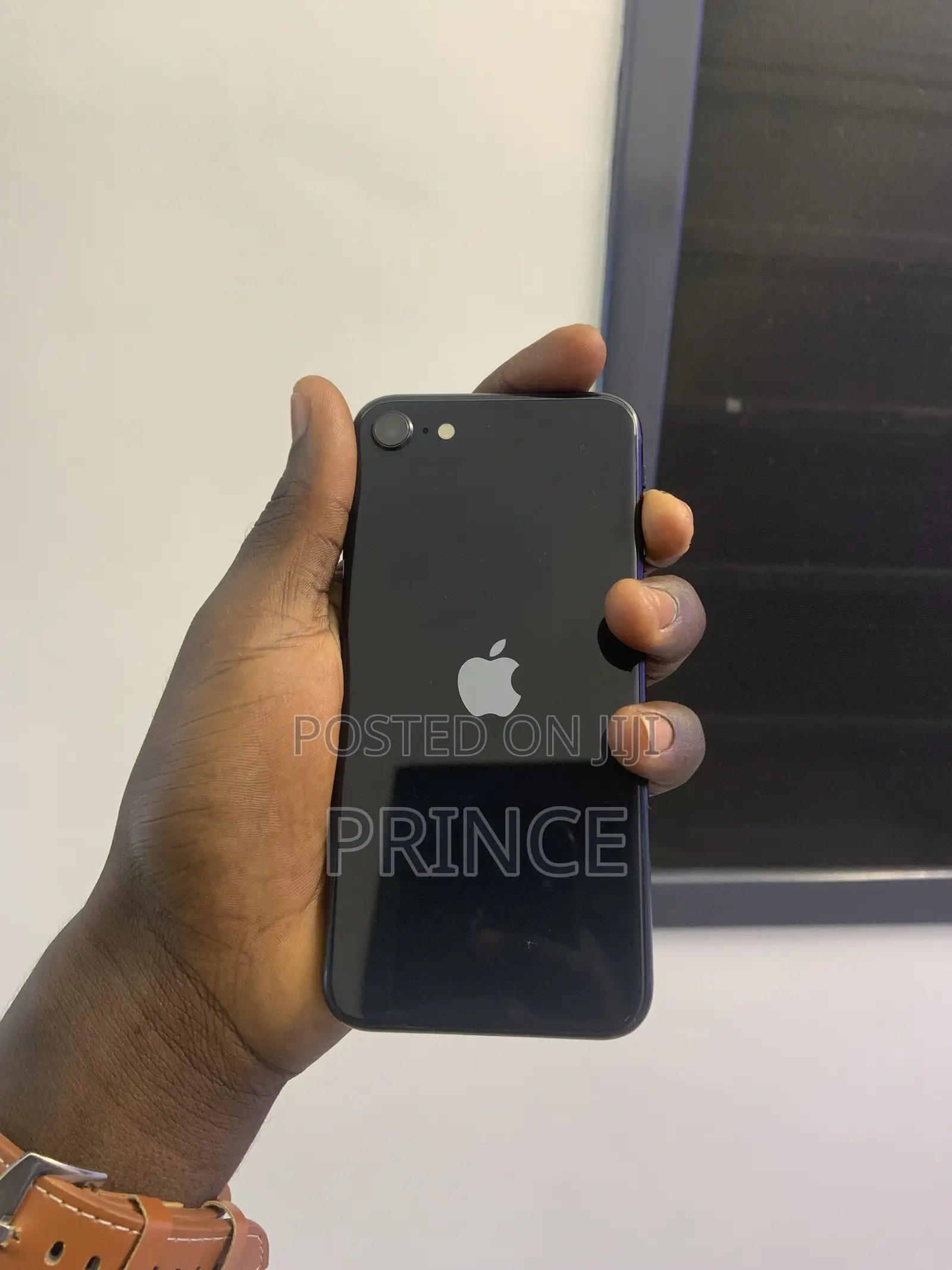 Apple iPhone SE (2022) 64 GB Black