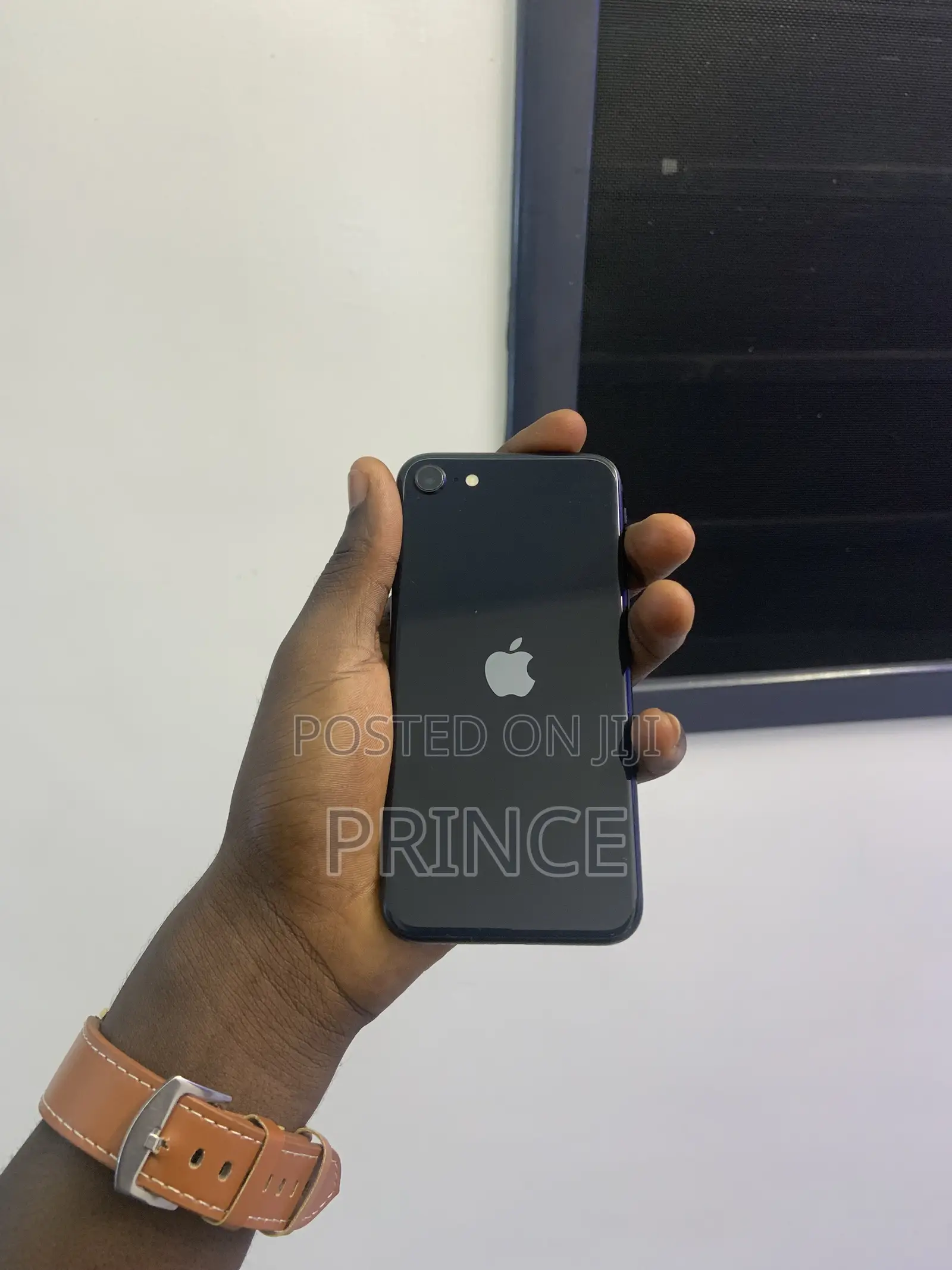 Apple iPhone SE (2022) 64 GB Black