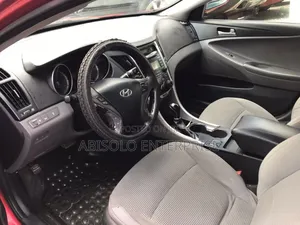 Hyundai Sonata SE 2.0T Sedan FWD (2.0L 4cyl 6A) 2012 Red