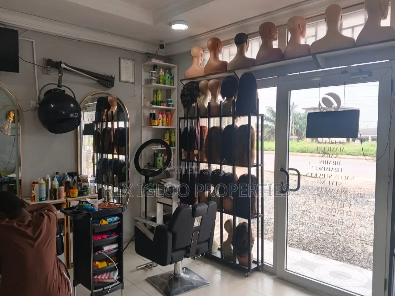 Shop for Rent at Teshie, Lekma Hospital Area.
