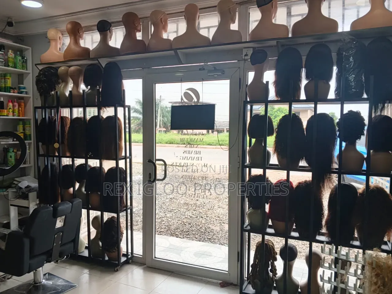Shop for Rent at Teshie, Lekma Hospital Area.