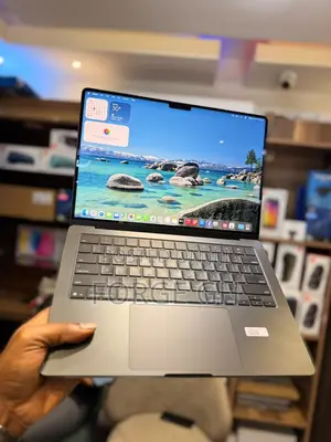 Laptop Apple MacBook Pro 2025 M5 16GB Apple M5 SSD 512GB
