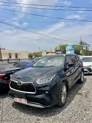 Toyota Highlander Limited AWD 2023 Black