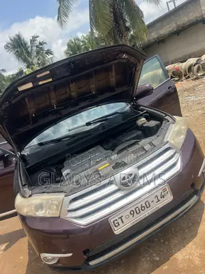 Toyota Highlander 3.5L 4WD 2013 Black