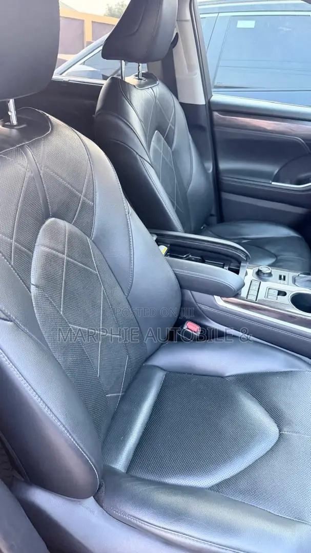 Toyota Highlander Platinum 2021 Black