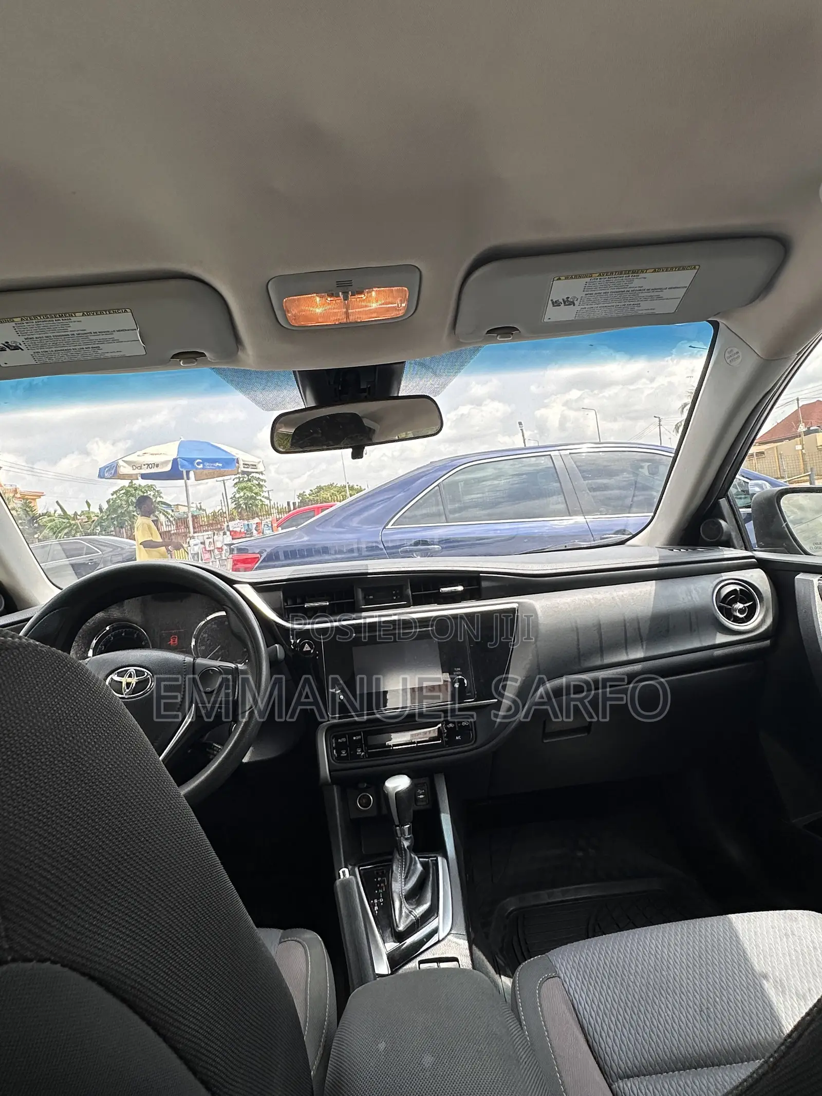 Toyota Corolla LE (1.8L 4cyl 2A) 2018 Black
