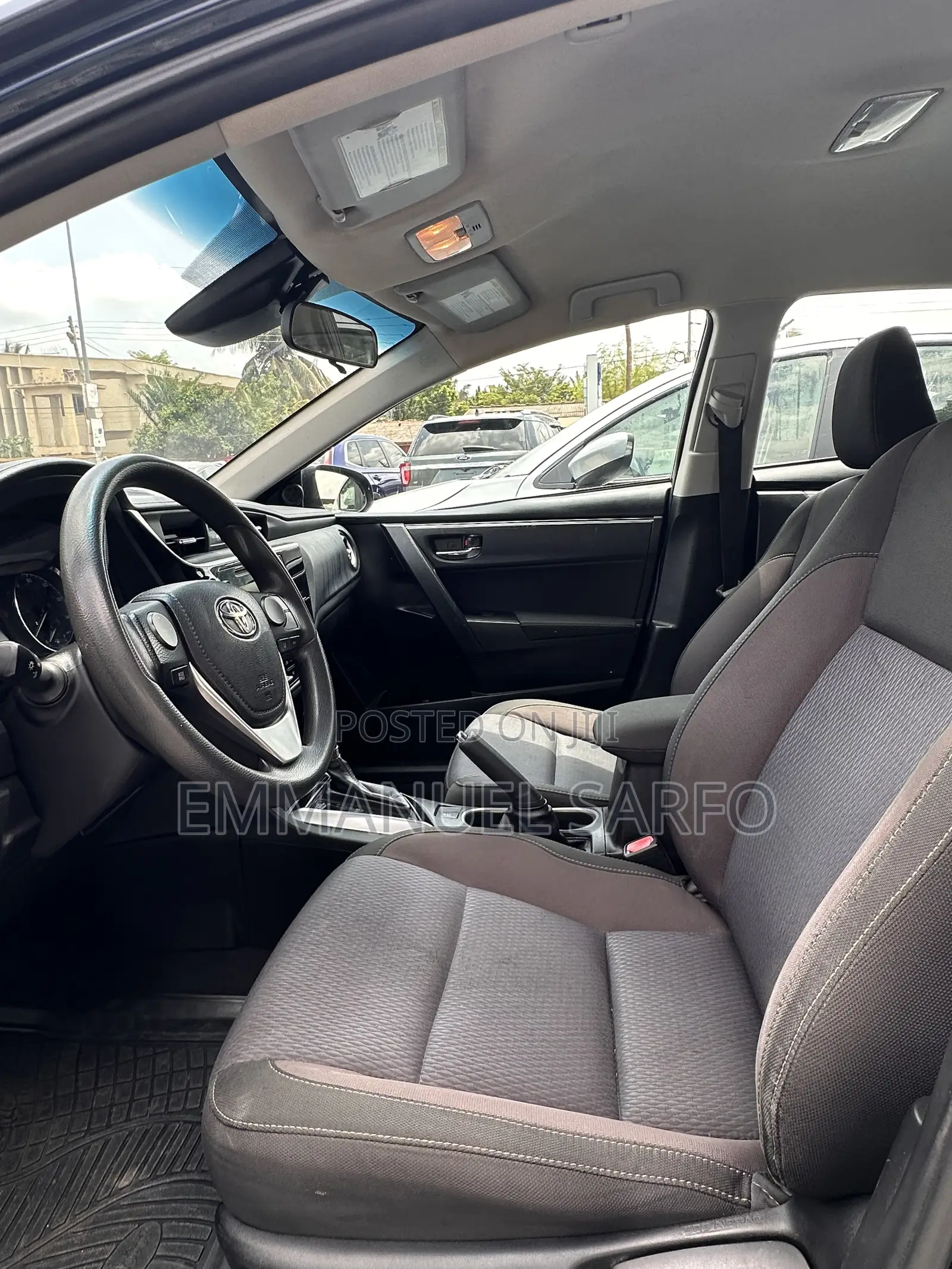 Toyota Corolla LE (1.8L 4cyl 2A) 2018 Black
