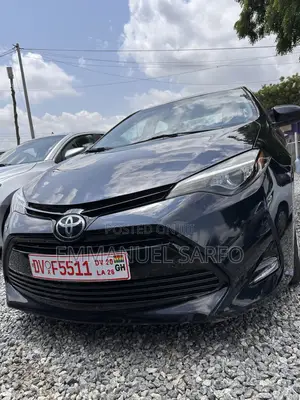 Toyota Corolla LE (1.8L 4cyl 2A) 2018 Black