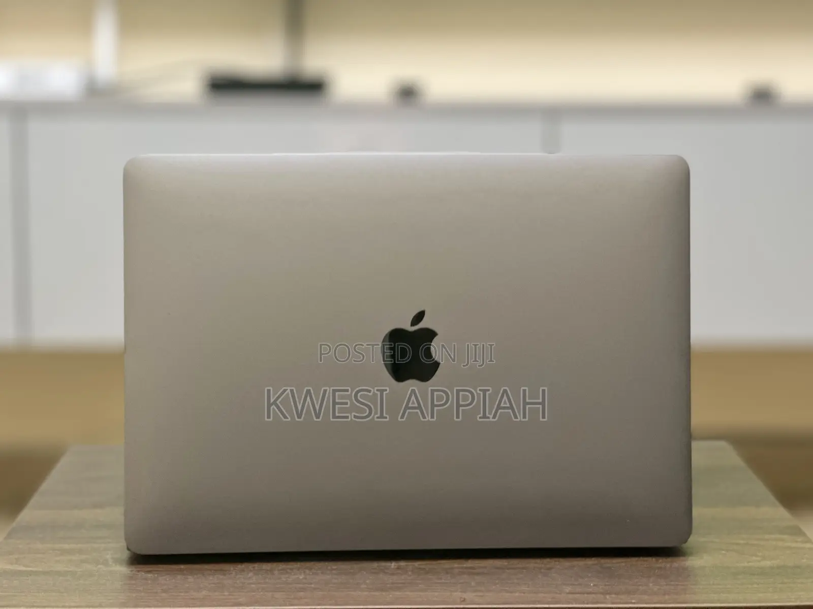 Laptop Apple MacBook Pro 2022 M2 8GB Intel Core M2 SSD 256GB