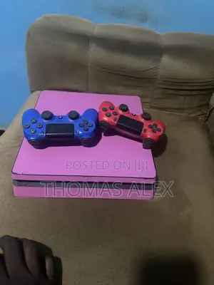 Play Station 4