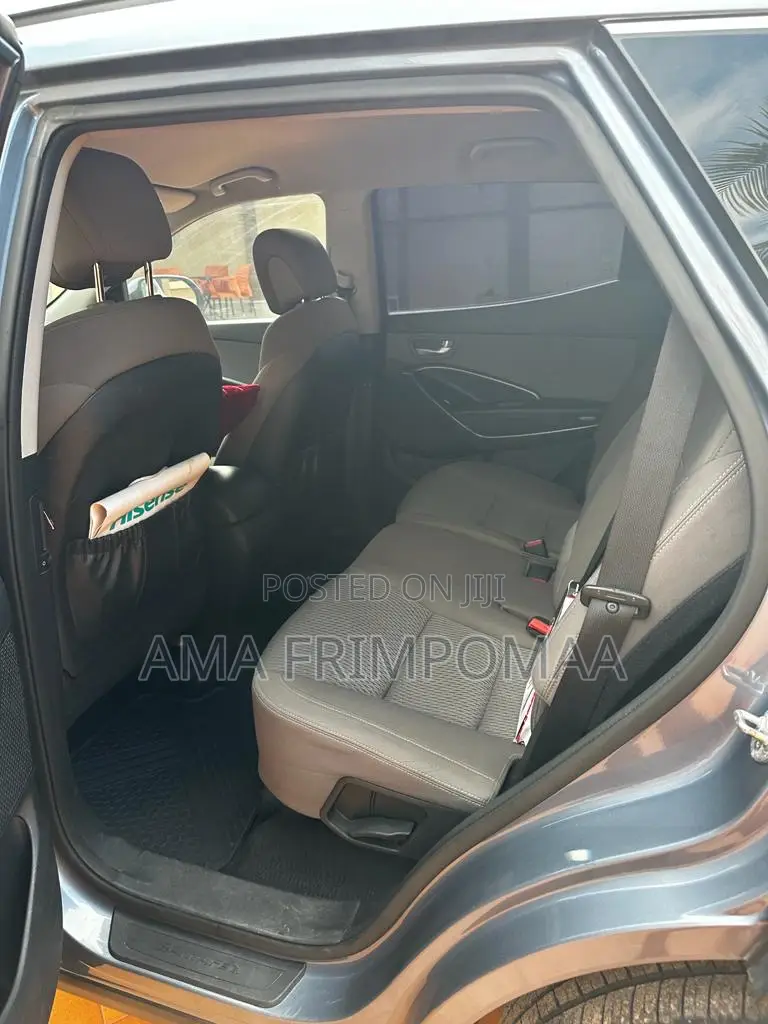 Hyundai Santa Fe SE AWD 2016 Blue