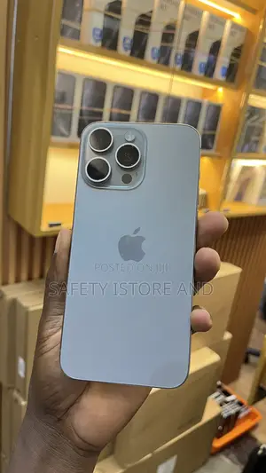 New Apple iPhone 15 Pro Max 256 GB
