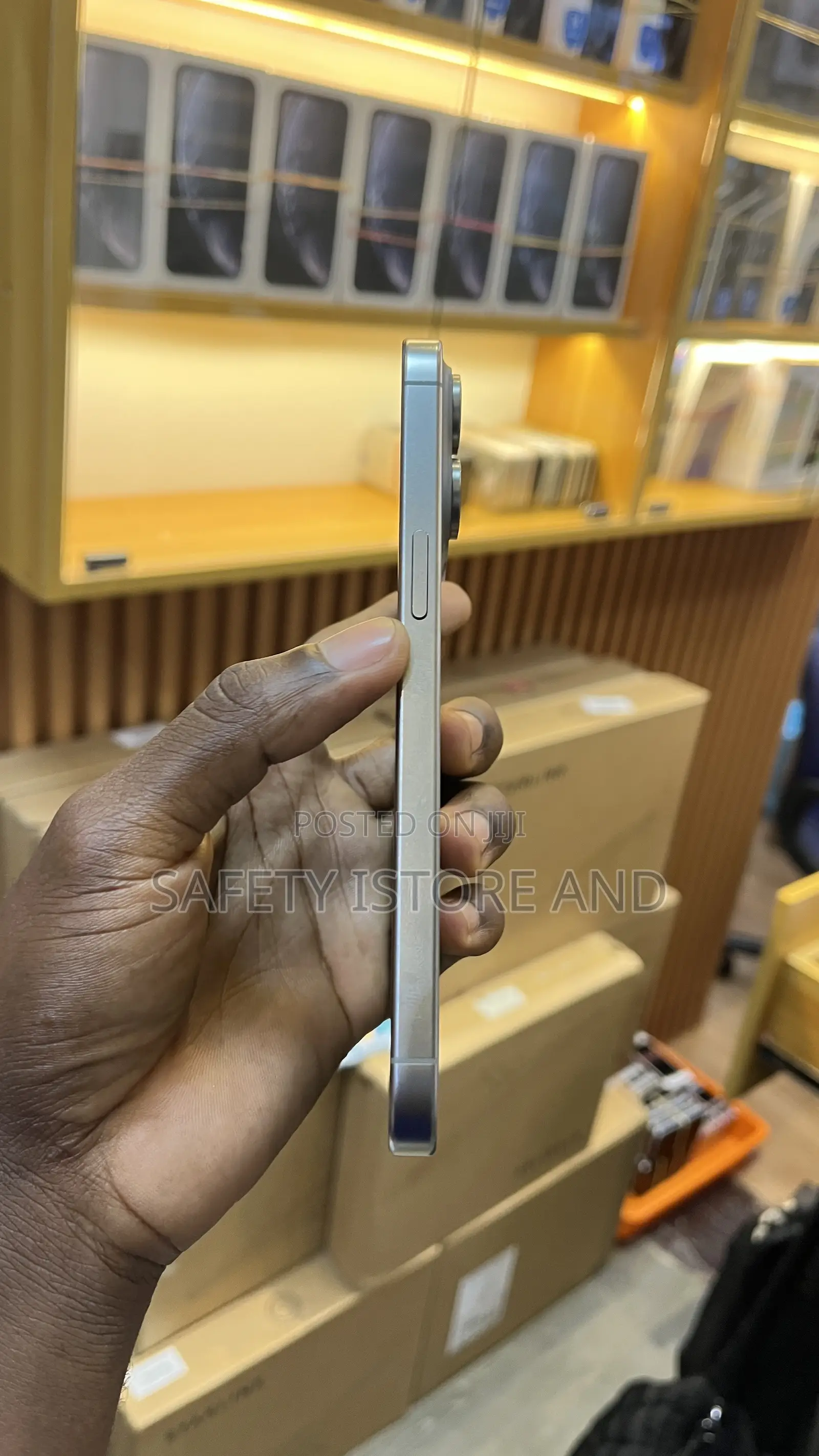 New Apple iPhone 15 Pro Max 256 GB