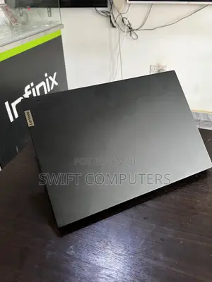 Laptop Lenovo 300e 4GB Intel Core i5 SSD 128GB